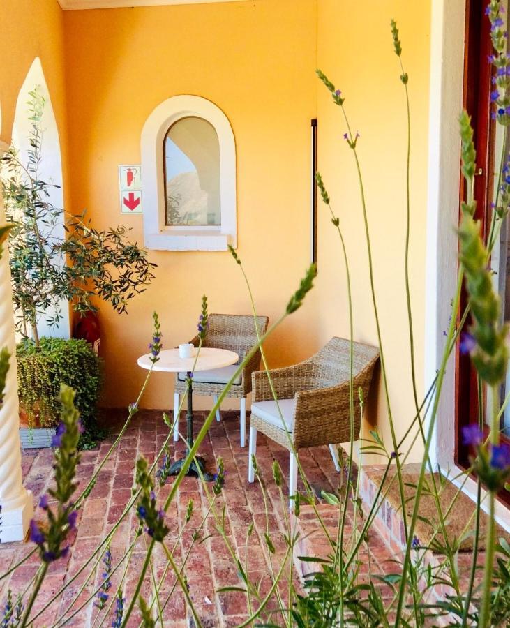 Apricot Gardens Guesthouse Gordonʼs Bay Esterno foto