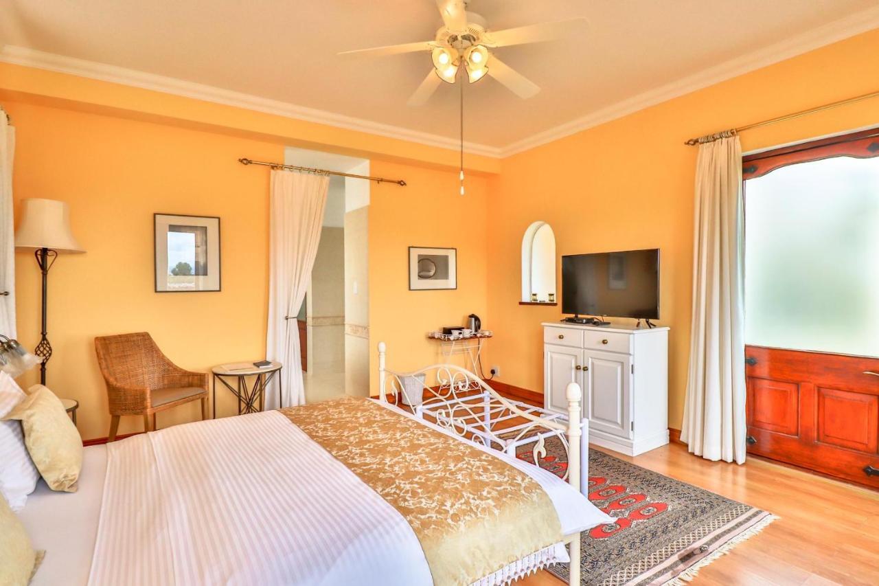 Apricot Gardens Guesthouse Gordonʼs Bay Esterno foto