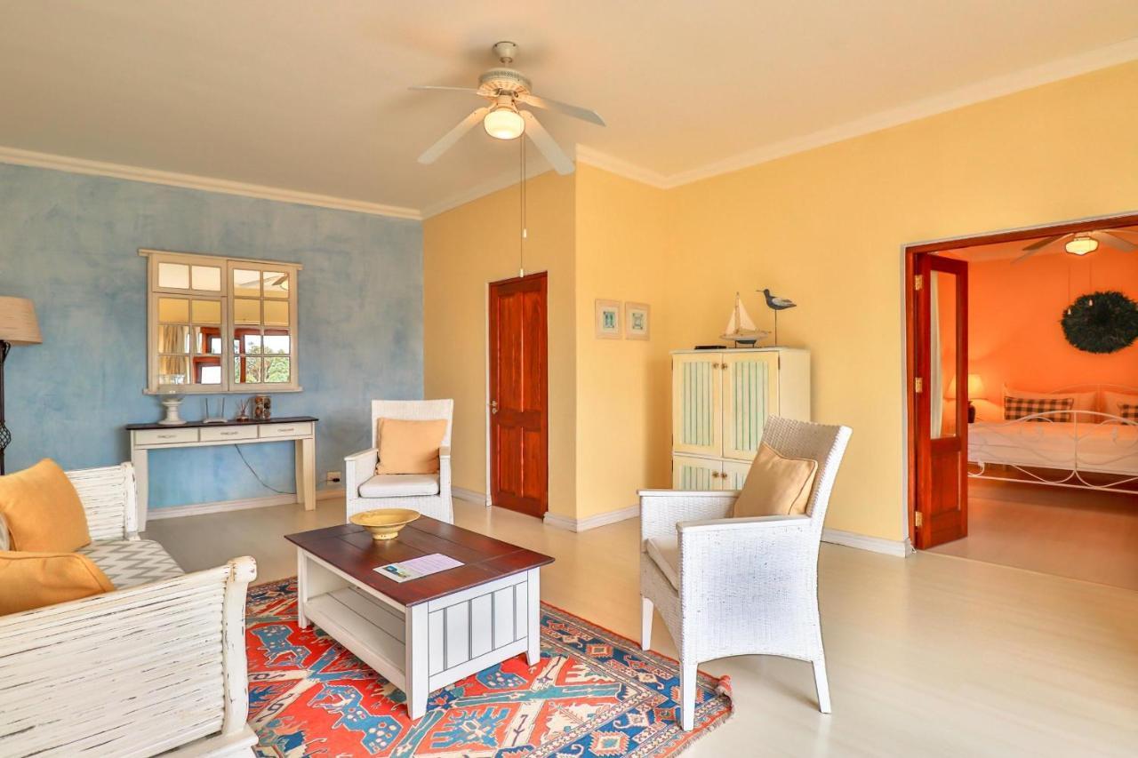 Apricot Gardens Guesthouse Gordonʼs Bay Esterno foto